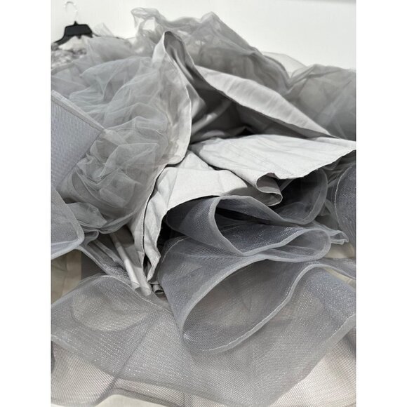 New LA FEMME EVENING Size 4 lace bodice tulle gown 26907 Silver **Small Hole** - Picture 10 of 16